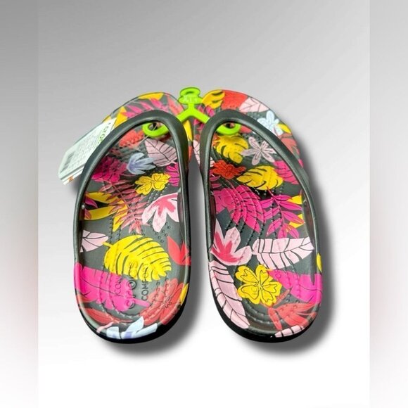 Crocs Kadee II Women’s US 7 Black Floral Flip Flop Sandals NWT 211699 Waterproof - Picture 5 of 9
